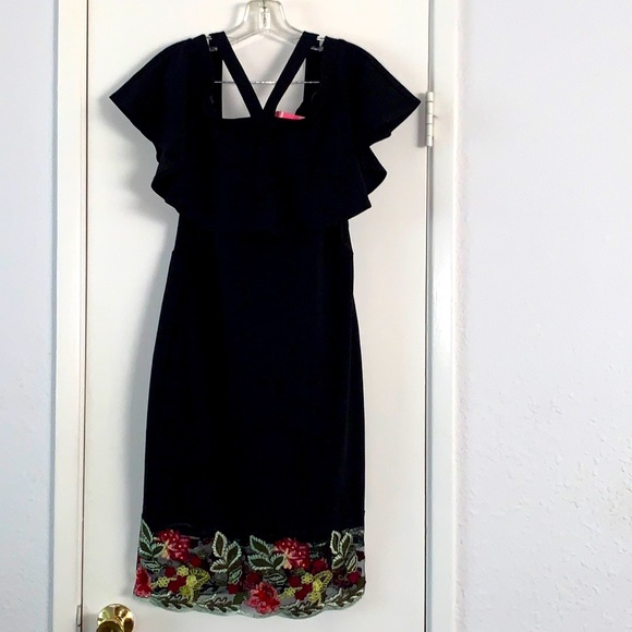 NEW | Plus Size Off Shoulder Dress - Picture 2 of 3